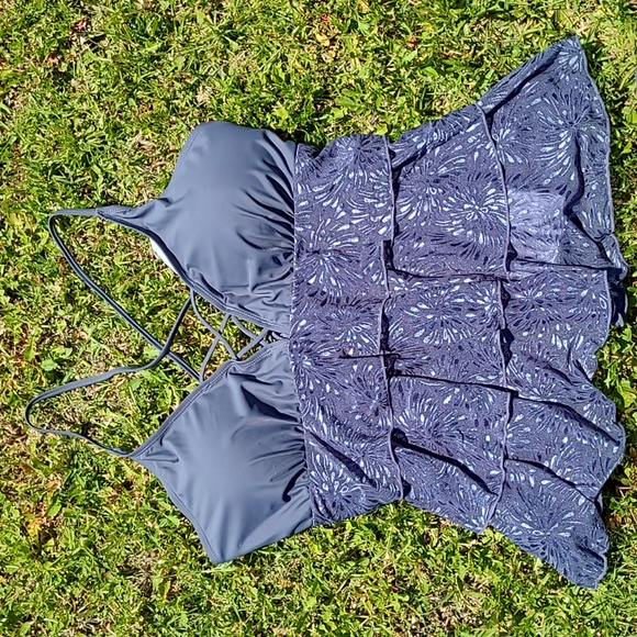 Gray Cross Strap Tankini Top & Bottoms NWOT - Picture 2 of 10